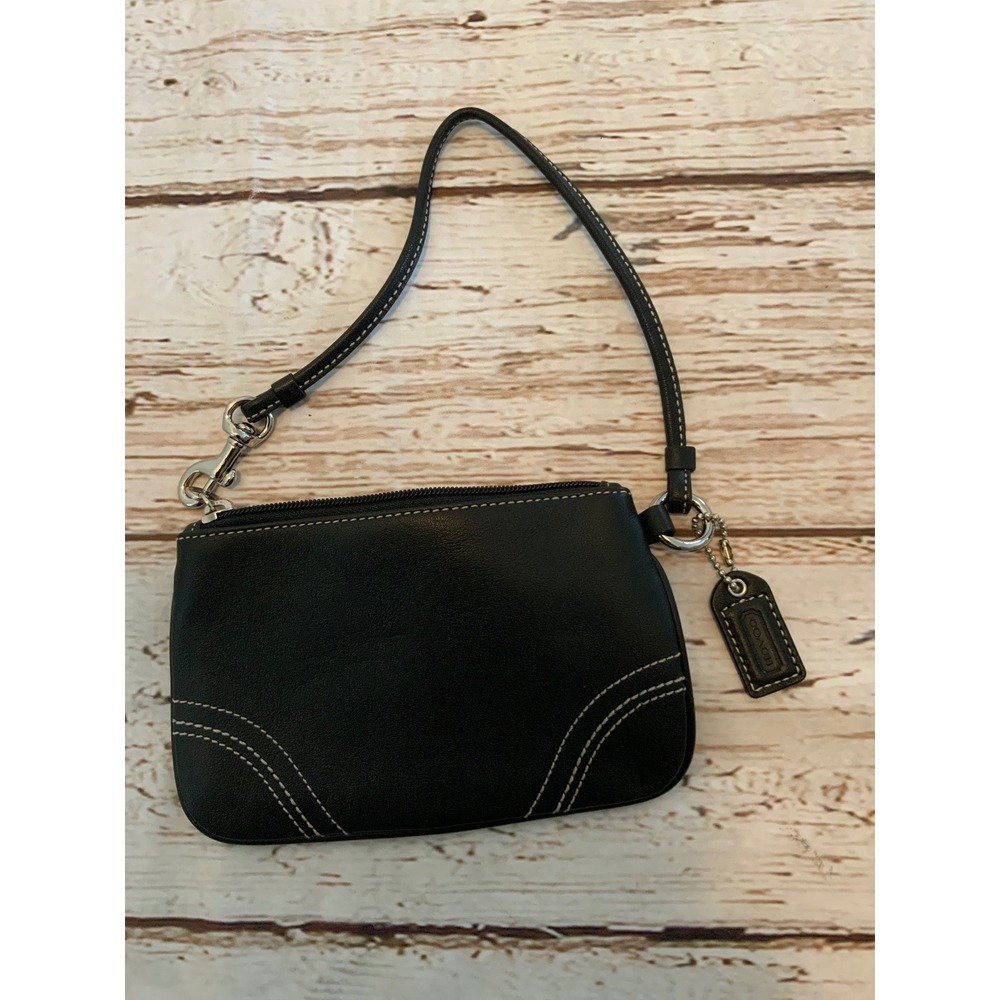 Coach Soho Black Leather Wristlet White Contrast Stitching Silver Hardware